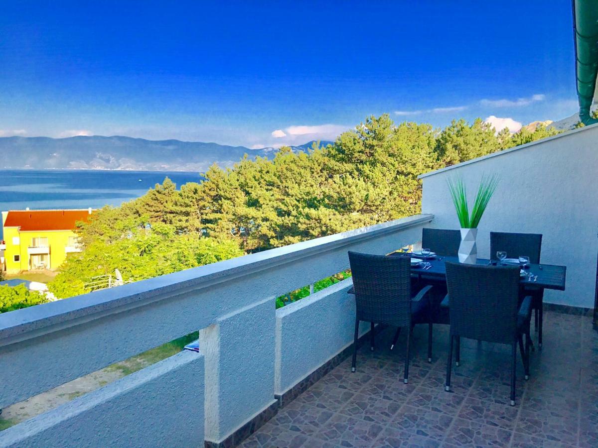 Apartmani Lisac Baska  Ngoại thất bức ảnh
